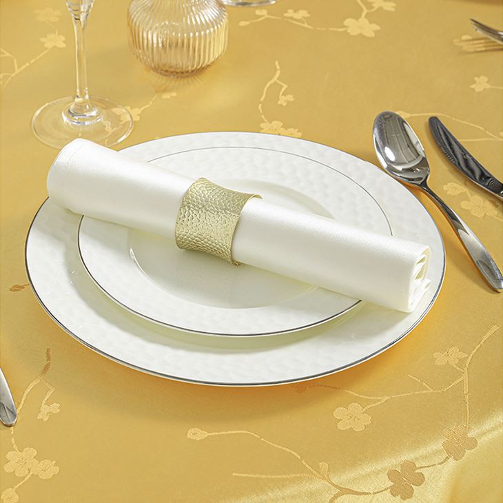 Tablecloth manufacturer